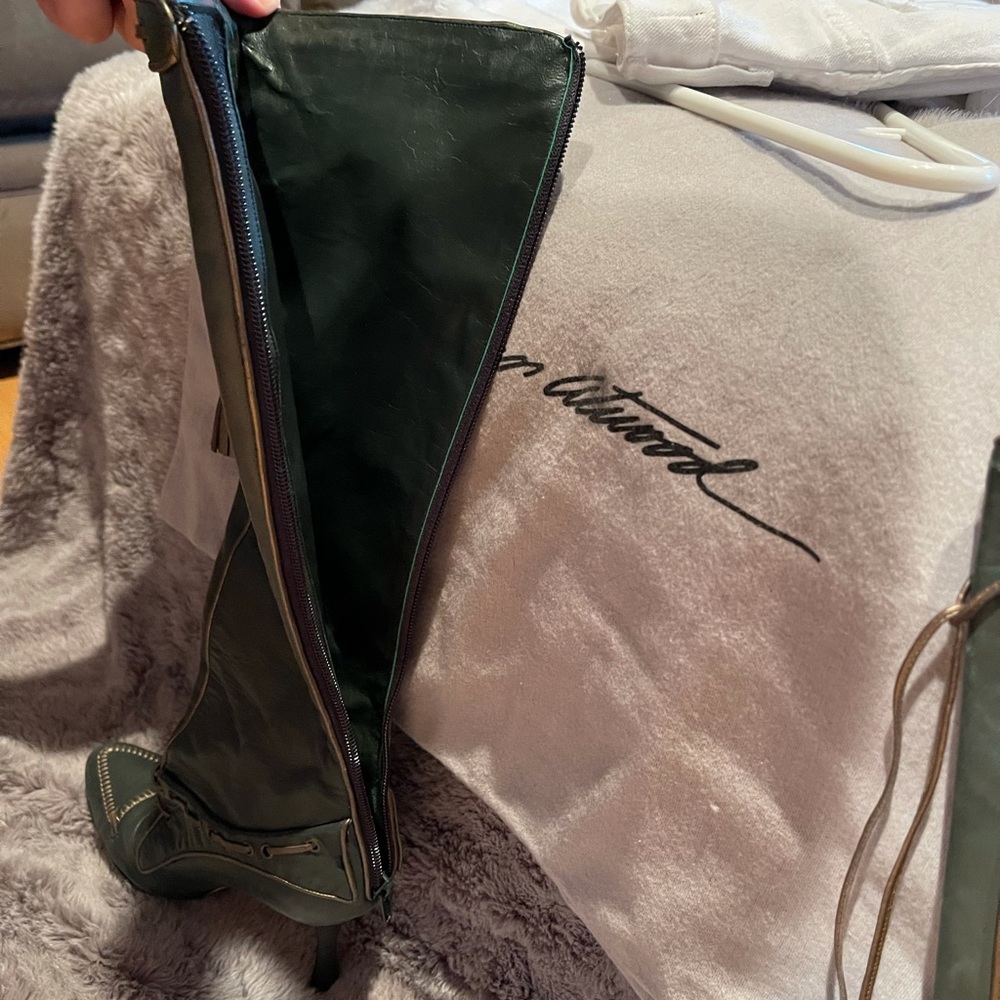 Manolo Blahnik green ankle boots size 7 1/2